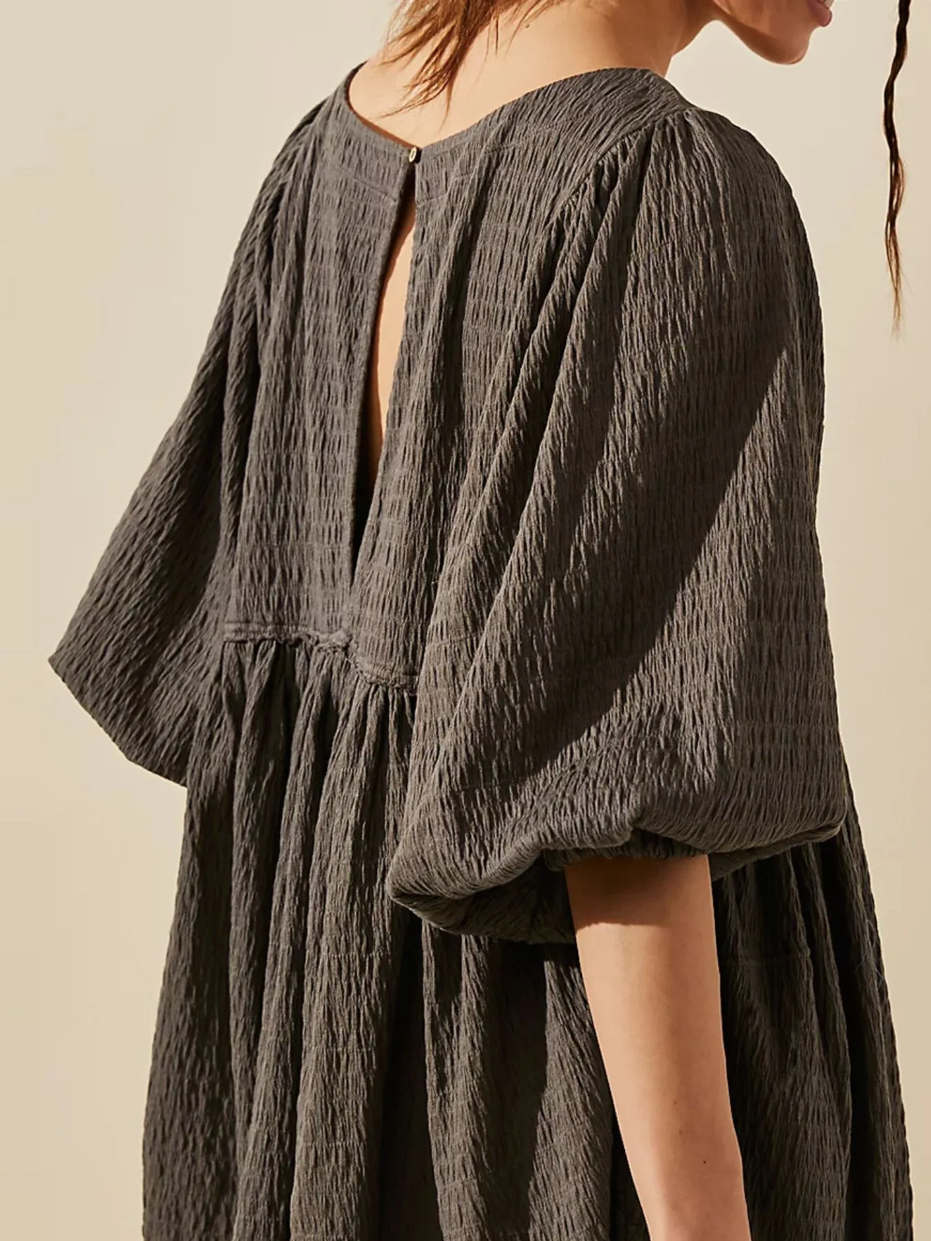 Relaxed Textured Babydoll Mini Dress with Back Keyhole Detail - Image 3