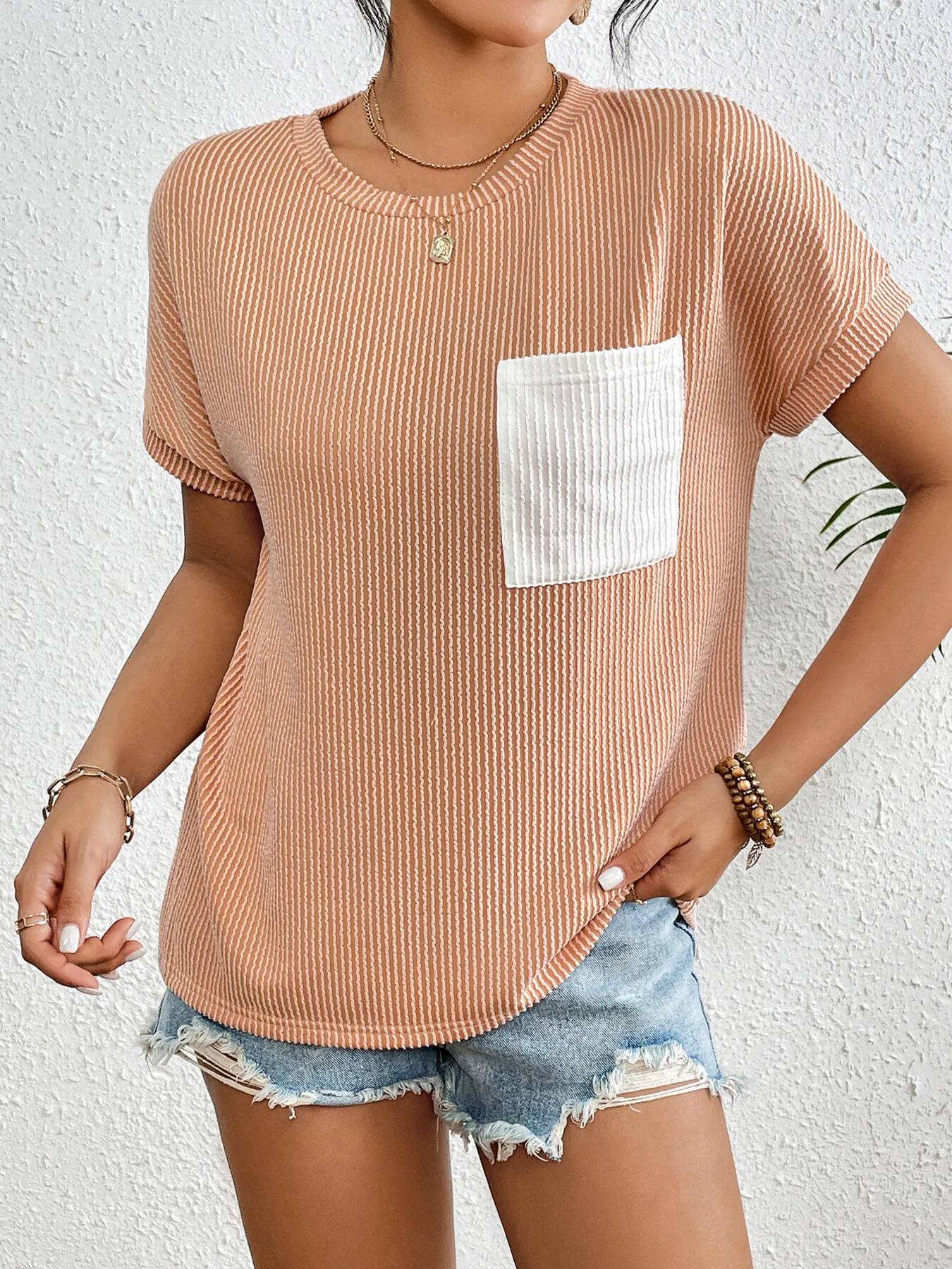 Ribbed Contrast Pocket T-Shirt - Image 2