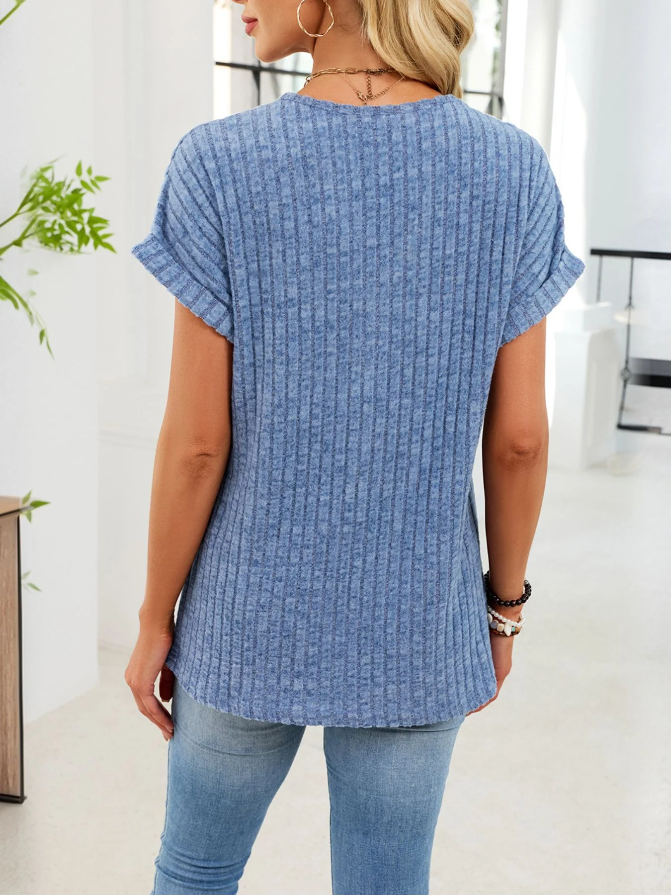 Ribbed Knit V-Neck T-Shirt - Image 24