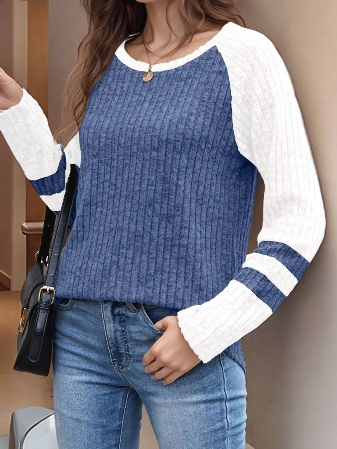 Ribbed Round Neck Raglan Sleeve Top - Image 13