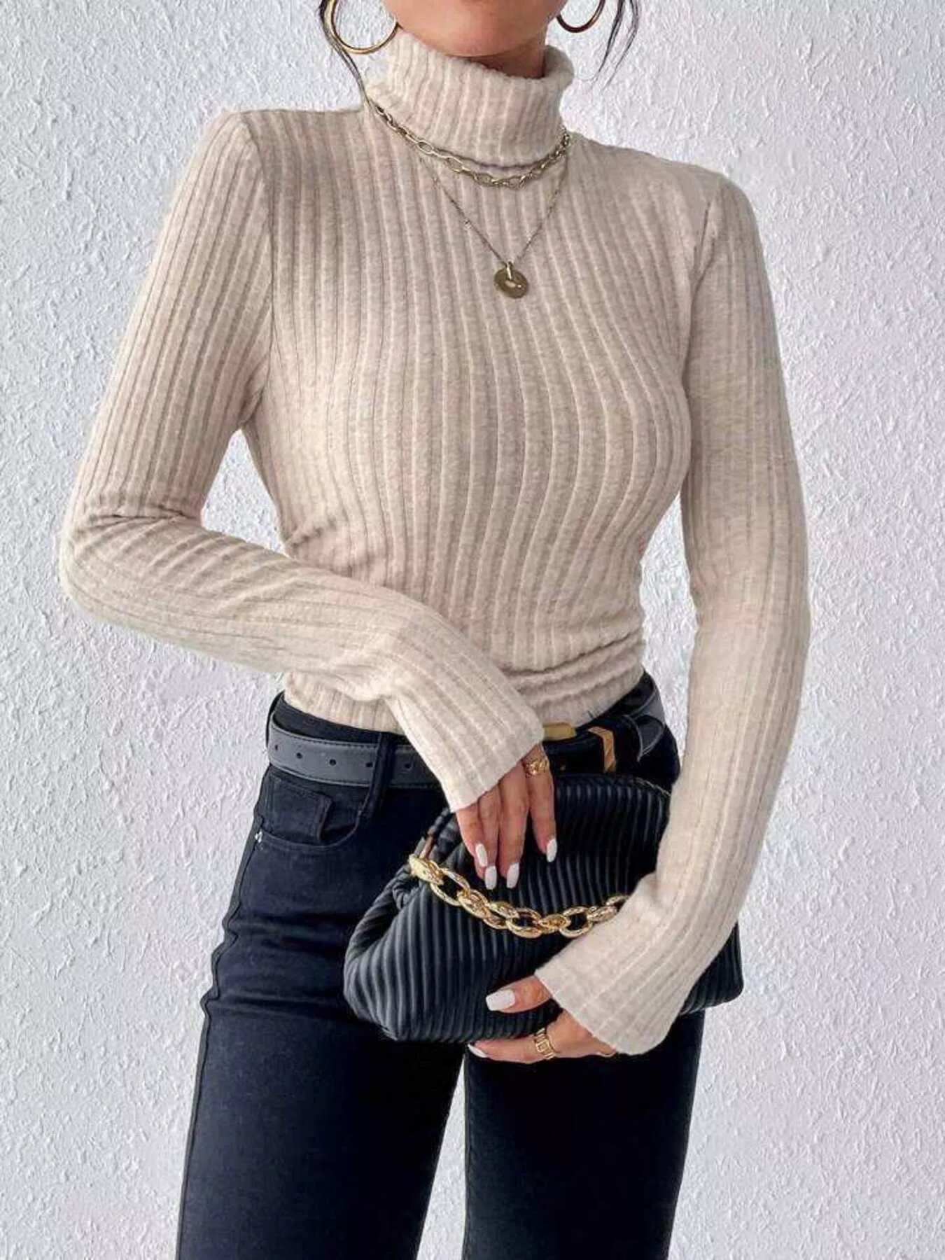 Ribbed Turtleneck Long Sleeve T-Shirt - Image 4
