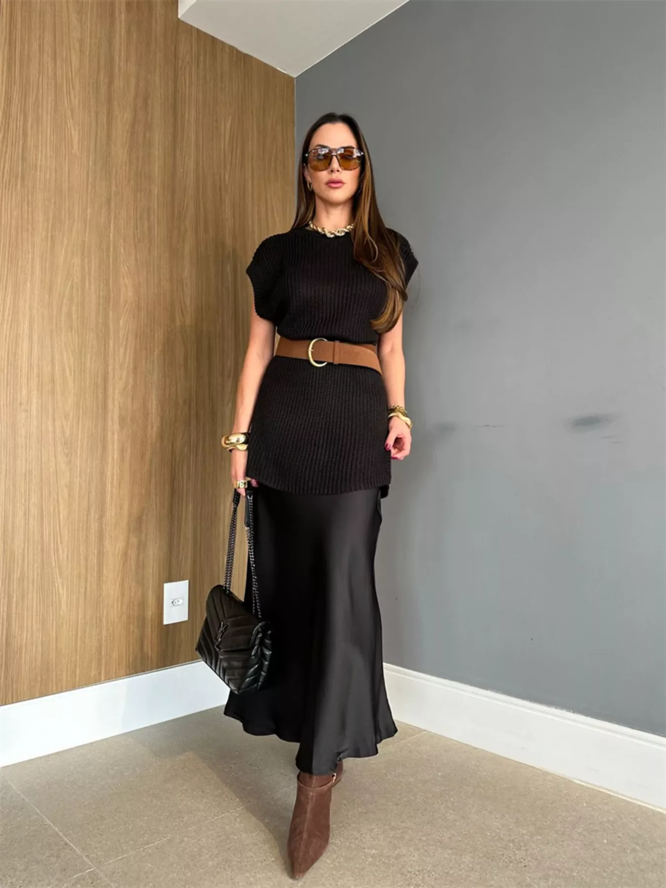 Round Neck Cap Sleeve Sweater Dress - Image 3