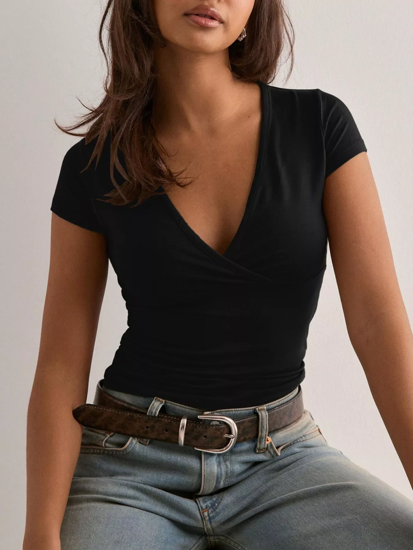 Ruched Short Sleeve Fitted T-Shirt - Image 10