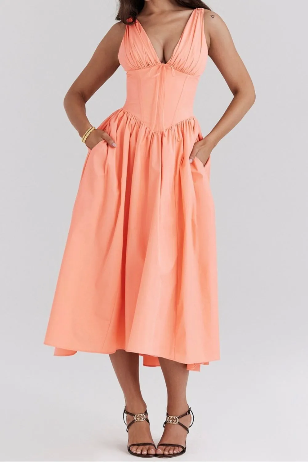 Ruched V-Neck Sleeveless Dress with Pockets - Image 18