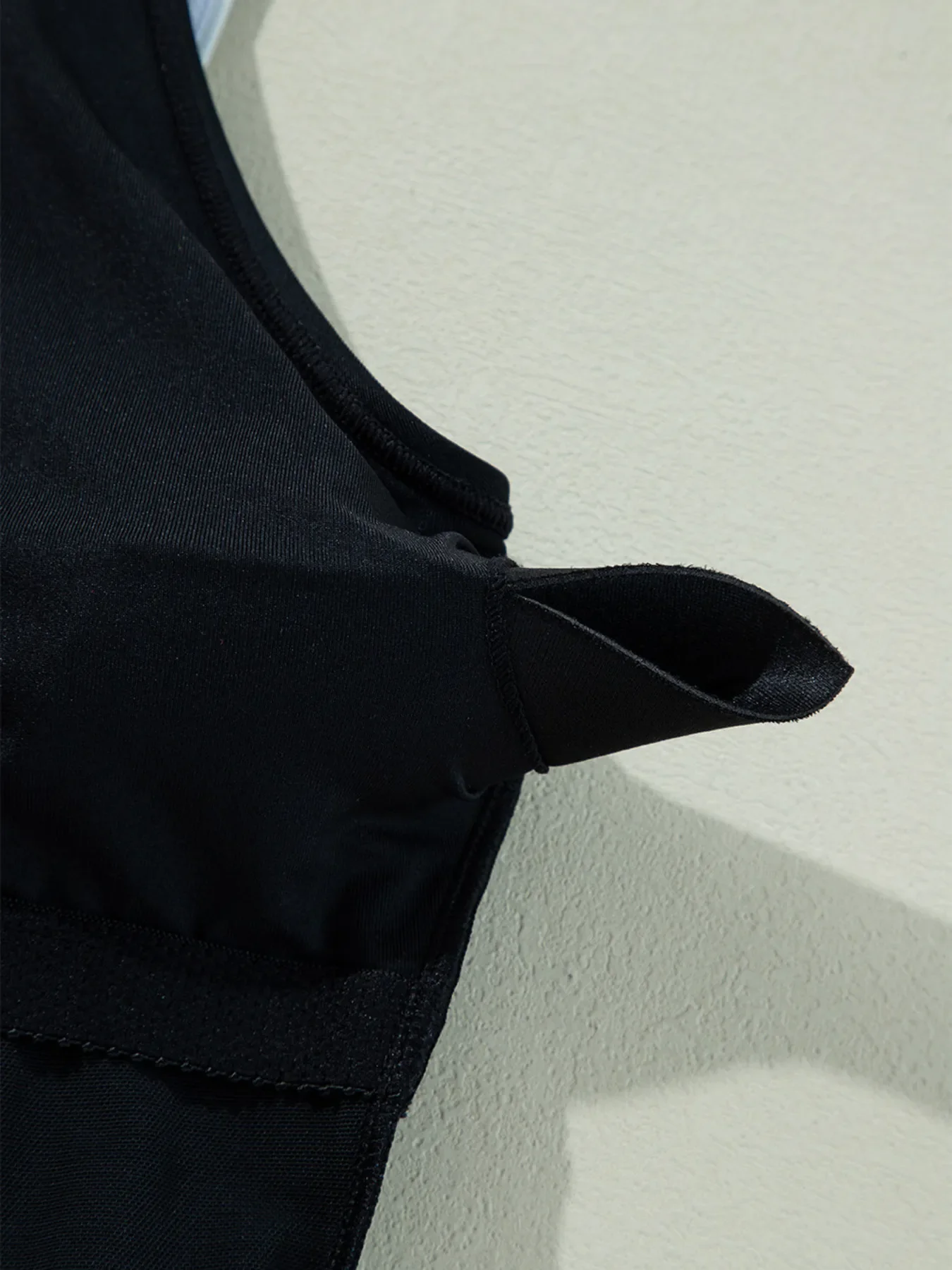Ruffle Trim V-Neck One-Piece Swimsuit - Image 14