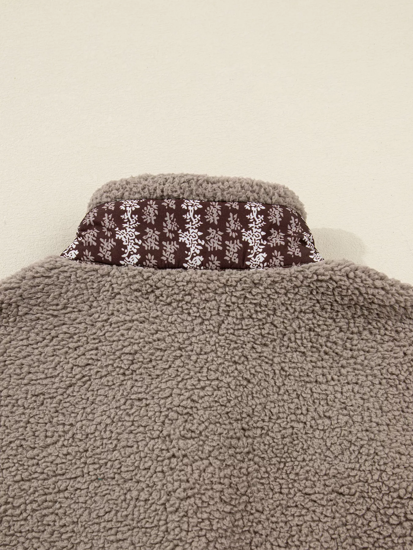 Side Bows Sherpa Fleece Vest - Image 7
