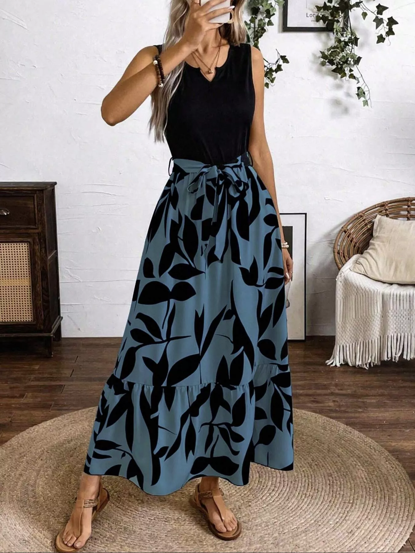 Sleeveless Floral Print Maxi Dress - Image 4