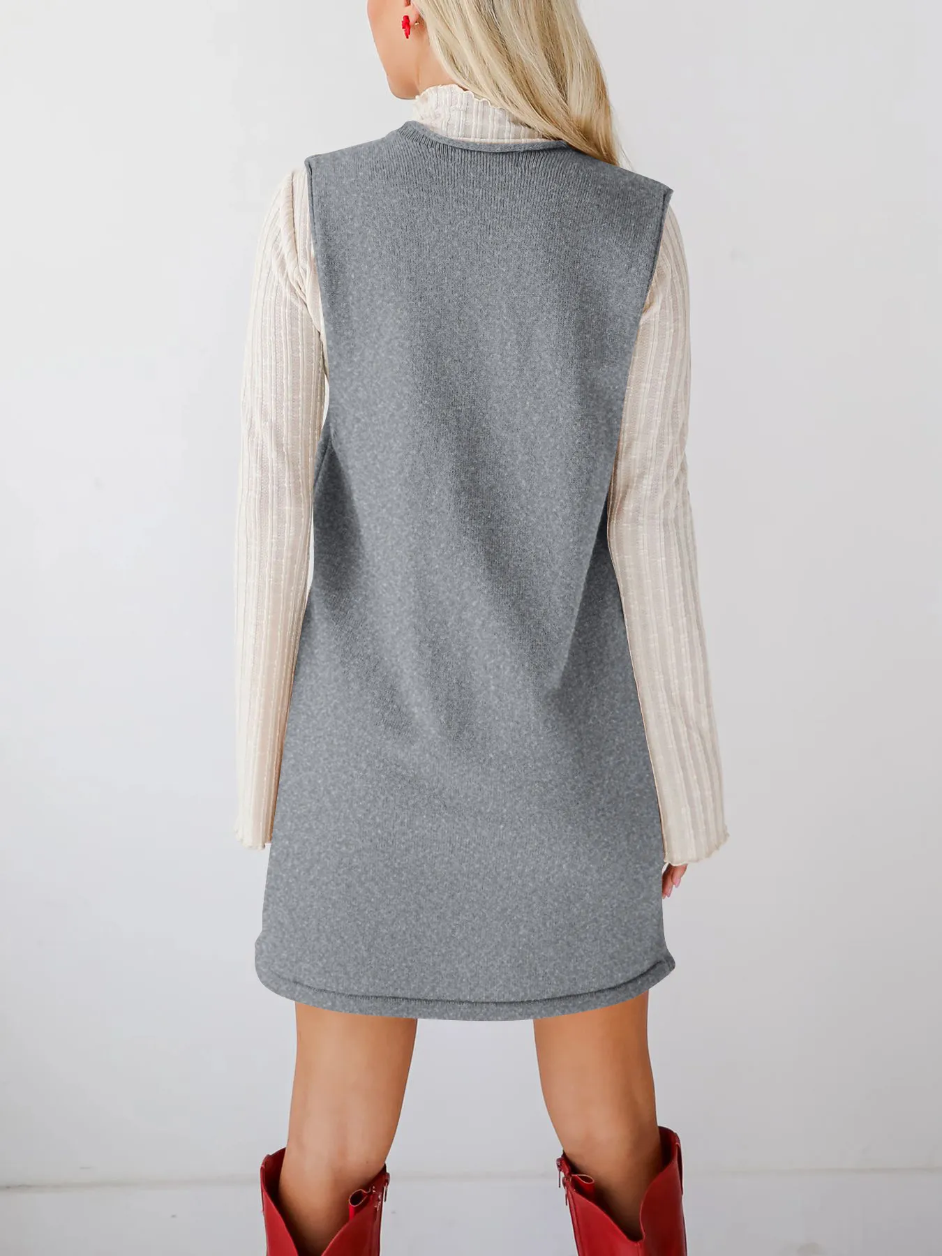 Sleeveless Knit Dress with Pockets - Image 10