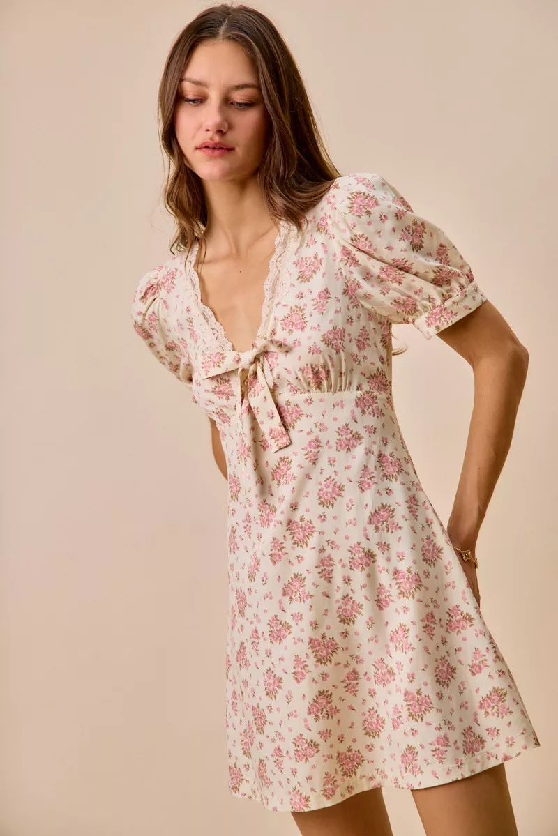 SO ME Floral Lace Trimed  Short Sleeves Mini Dress - Image 4