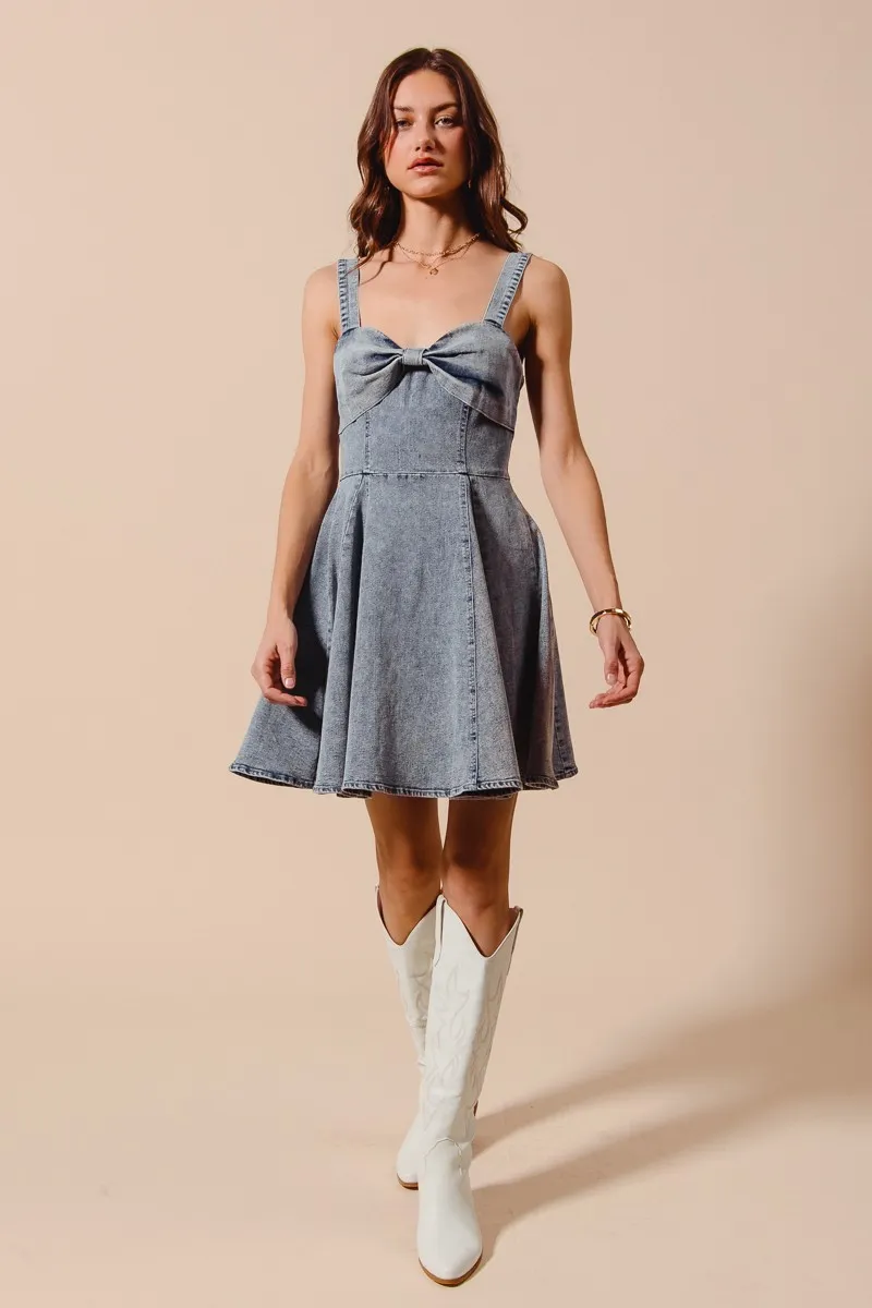 SO ME Mineral Washed Bow Ribbon Denim Flare Dress - Image 11
