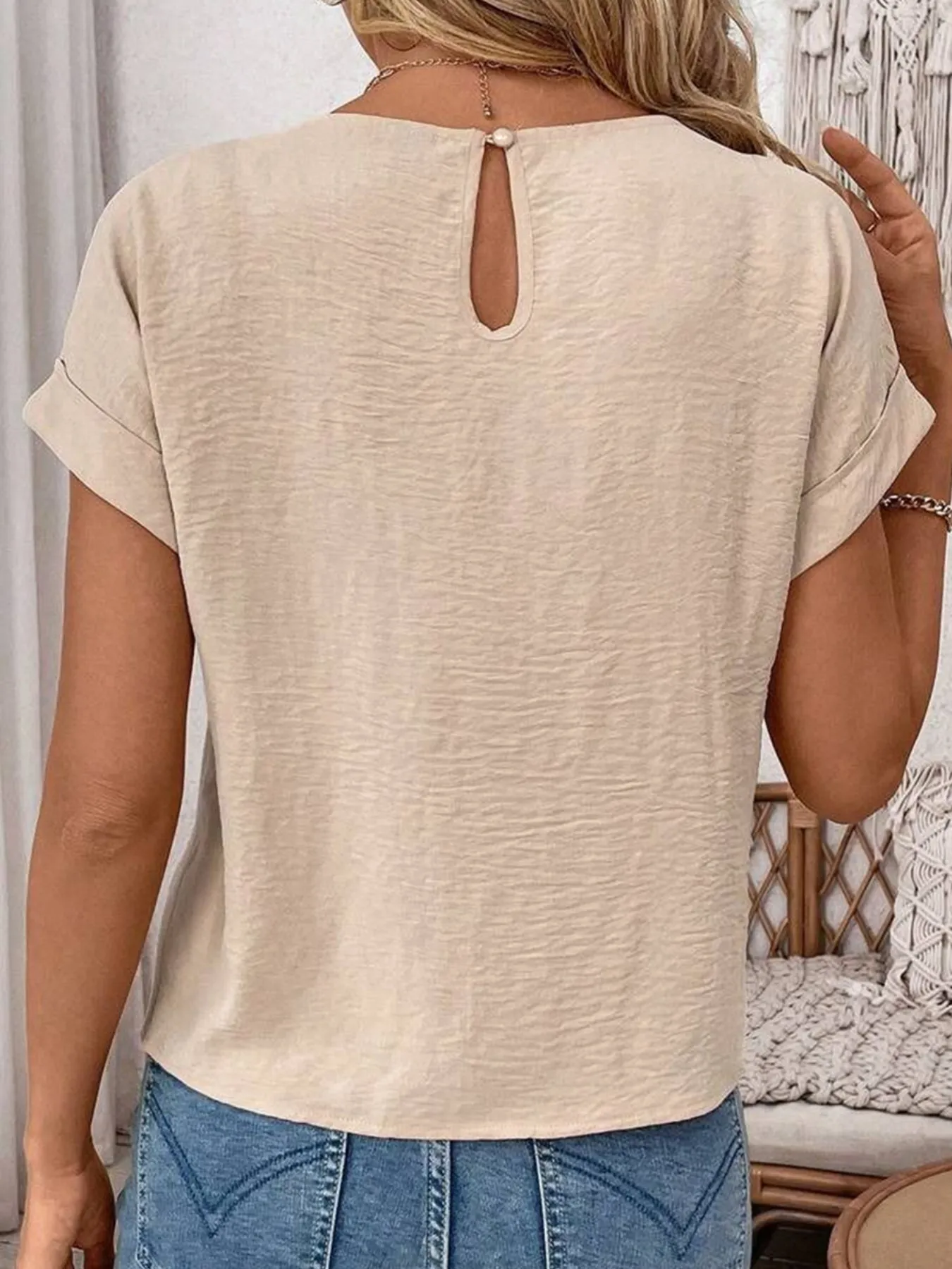 Solid Color Knotted Hem Short Sleeve Blouse - Image 3