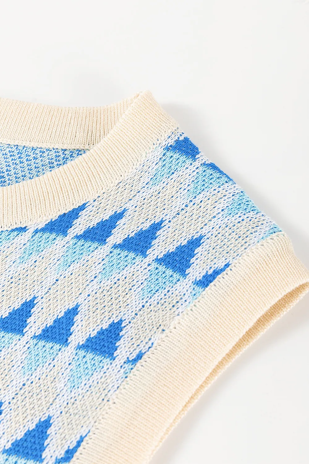 Stripe Geometric Print Round Neck Slim Fit Sweater Vest - Image 8