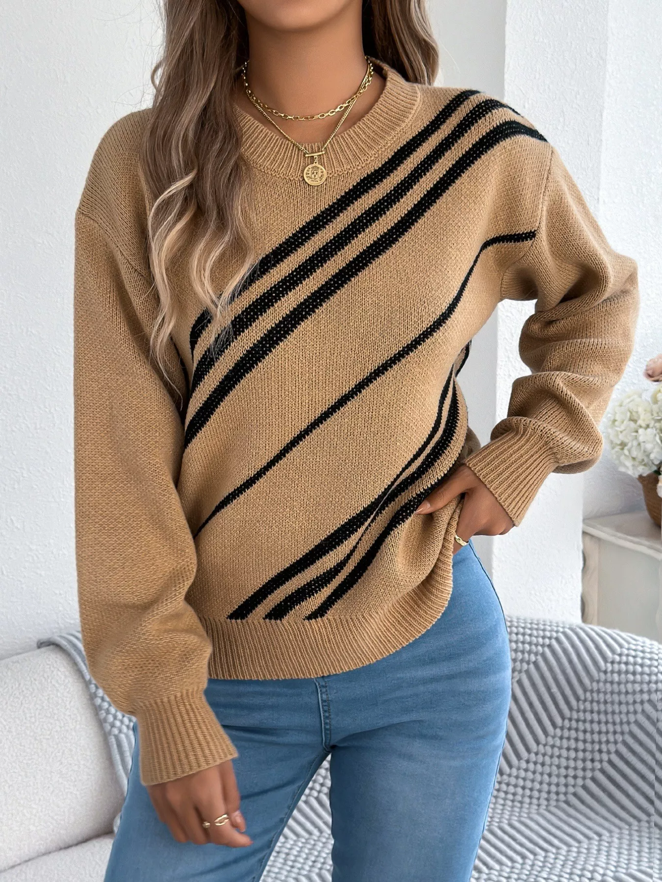 Striped Pattern Casual Round Neck Sweater - Image 4