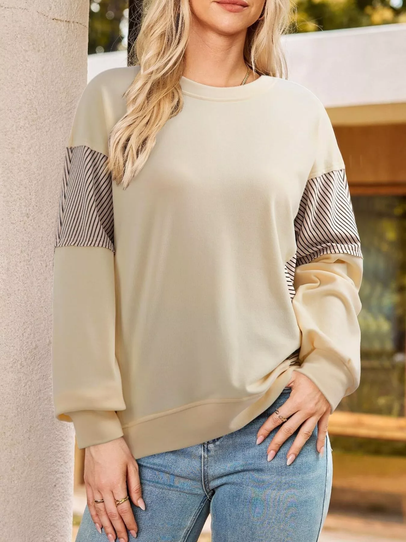 Striped Round Neck Long Sleeve Sweatshirt - Image 4