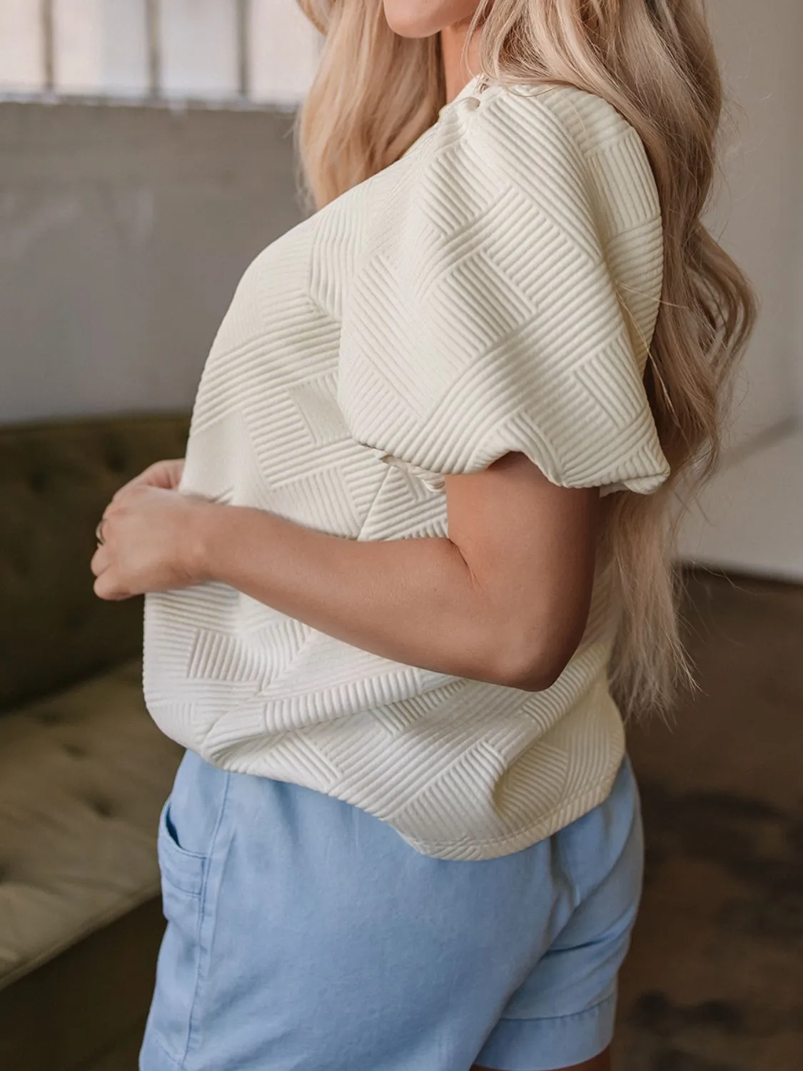 Textured Puff Sleeve T-Shirt - Image 5