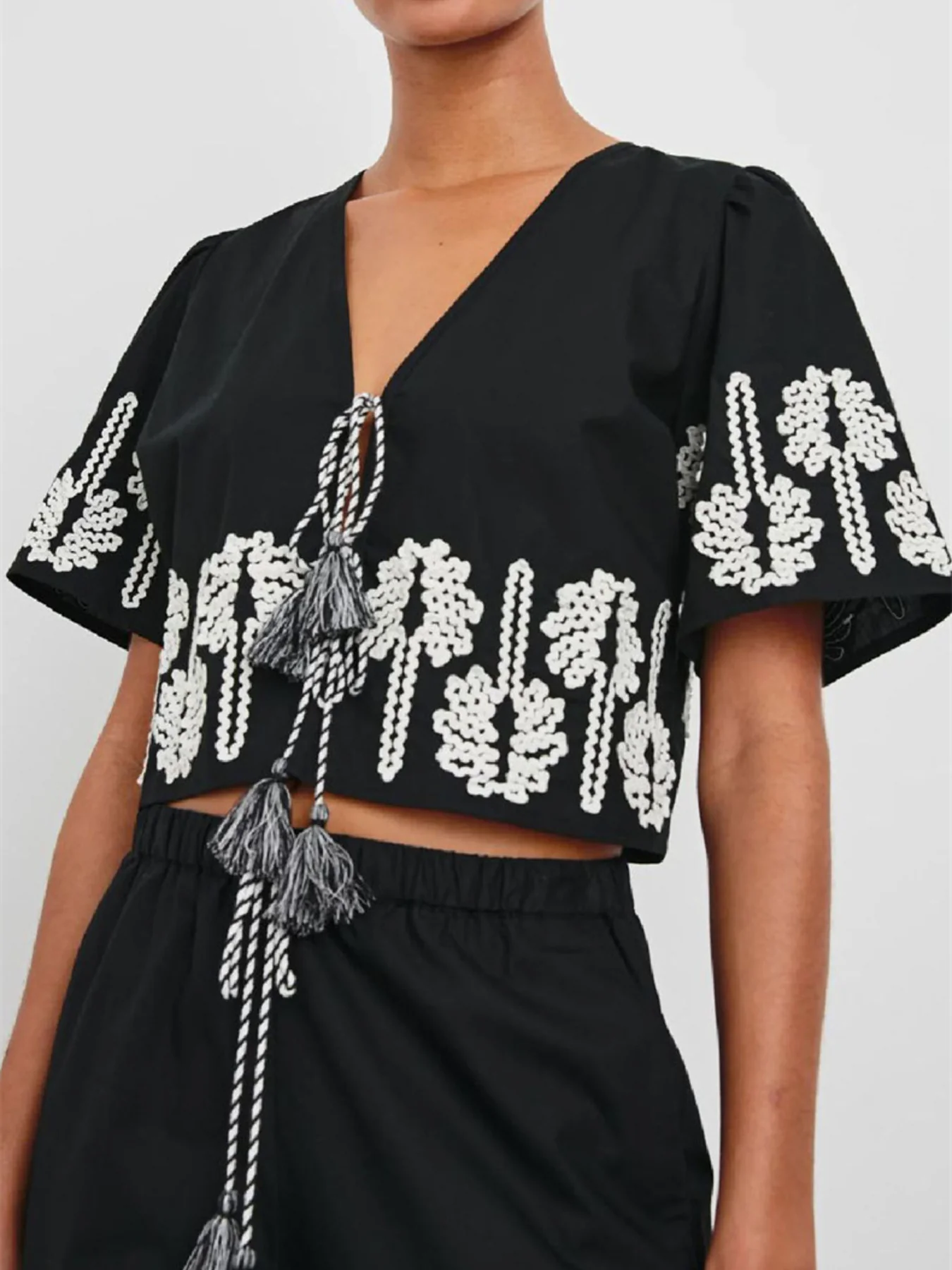 Tie Front Short Sleeve Top and Shorts Set - Image 2