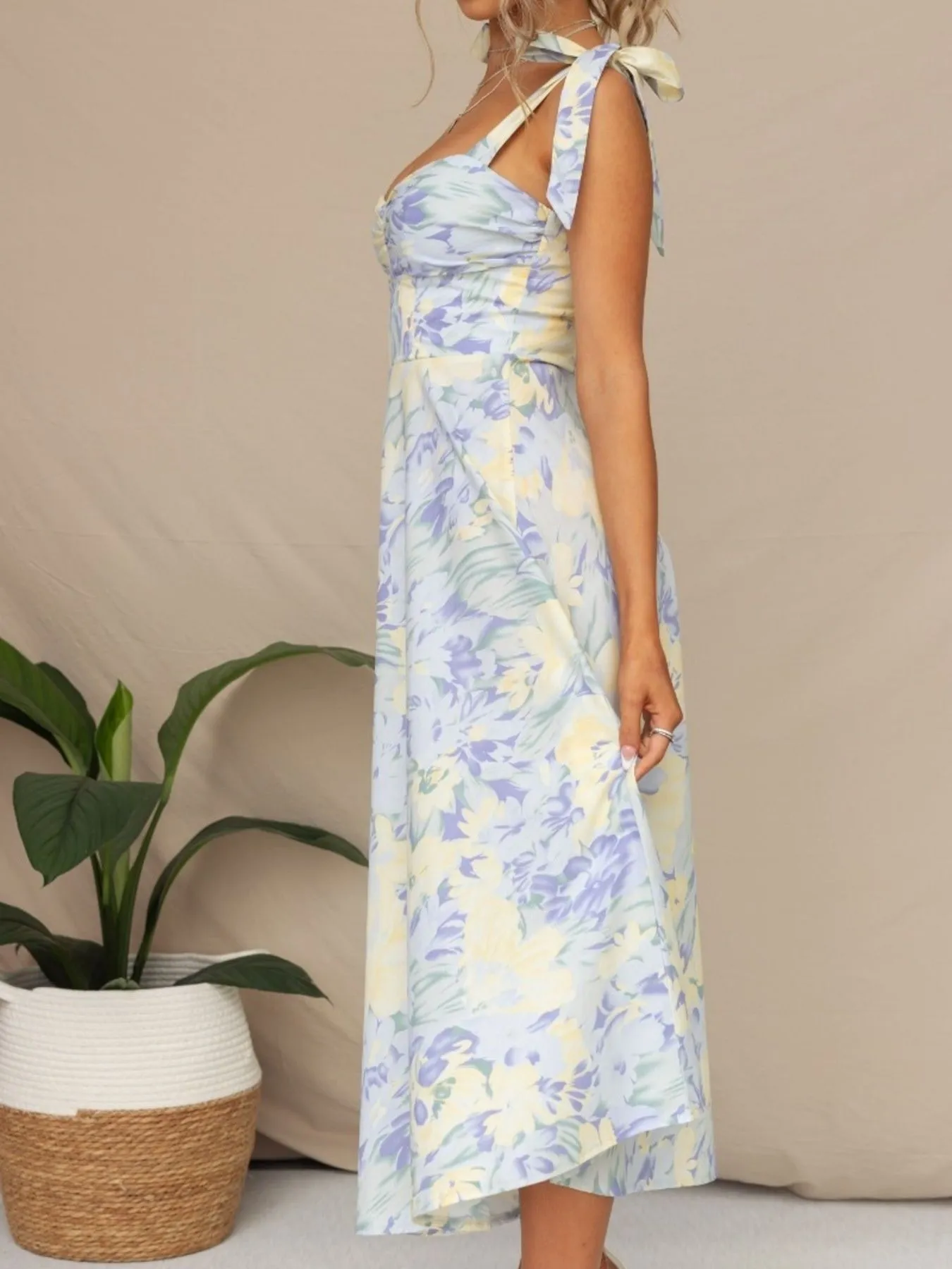 Tie-Shoulder Sweetheart Neck Summer Dress - Image 4