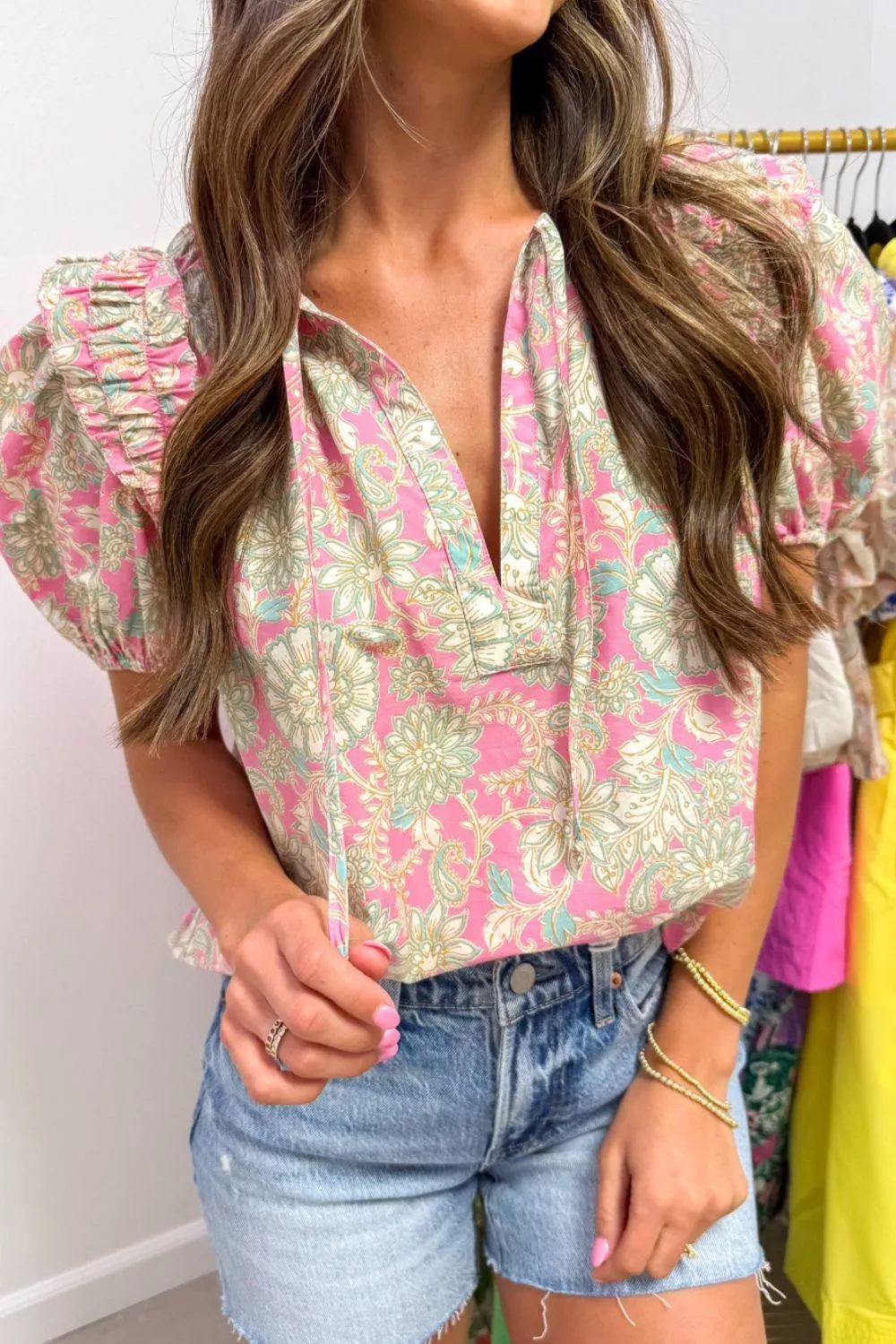 Tie V Neck Floral Short Puff Sleeve Blouse - Image 4