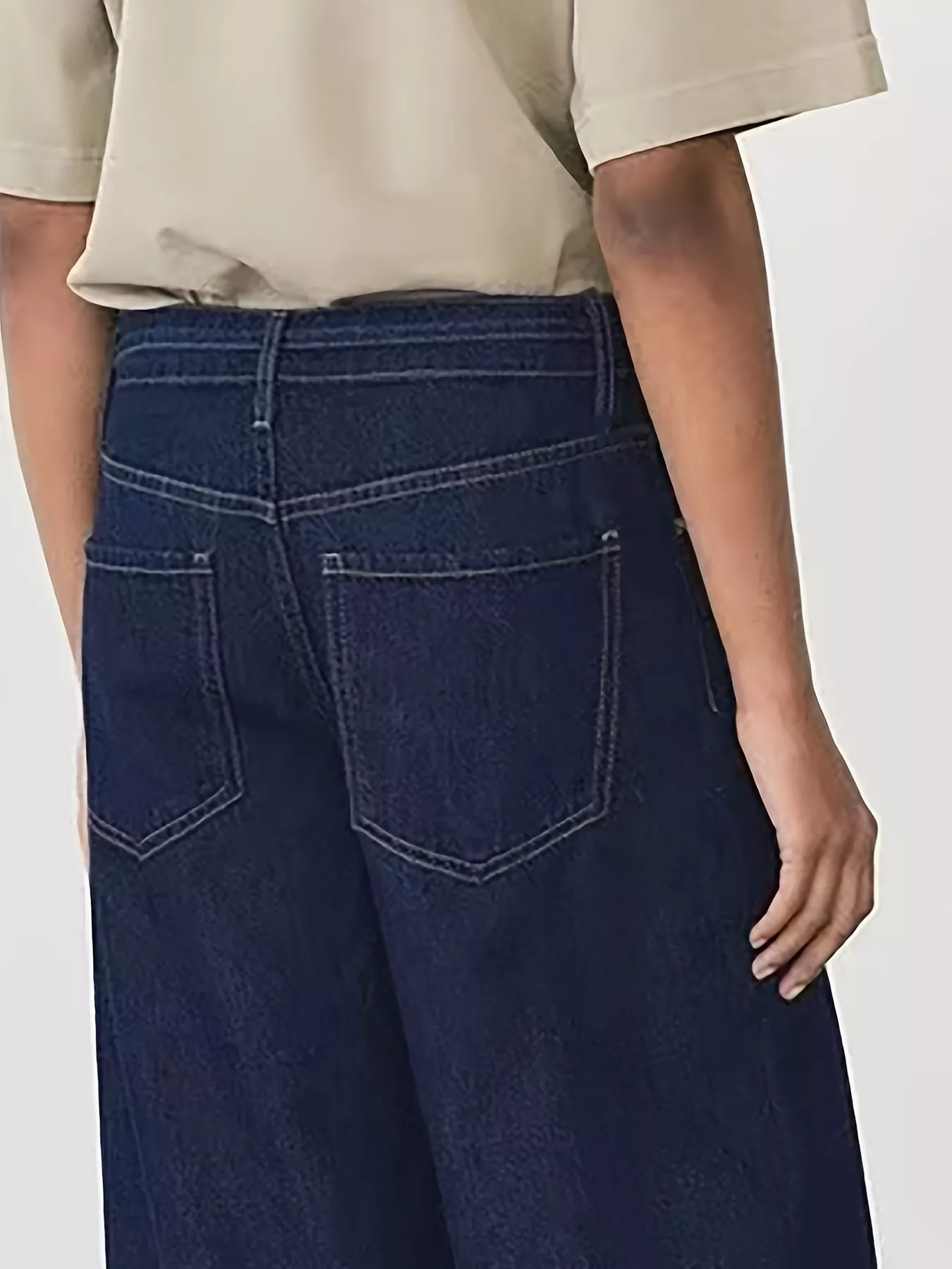 Tied Loose Fit Flare Jeans - Image 4