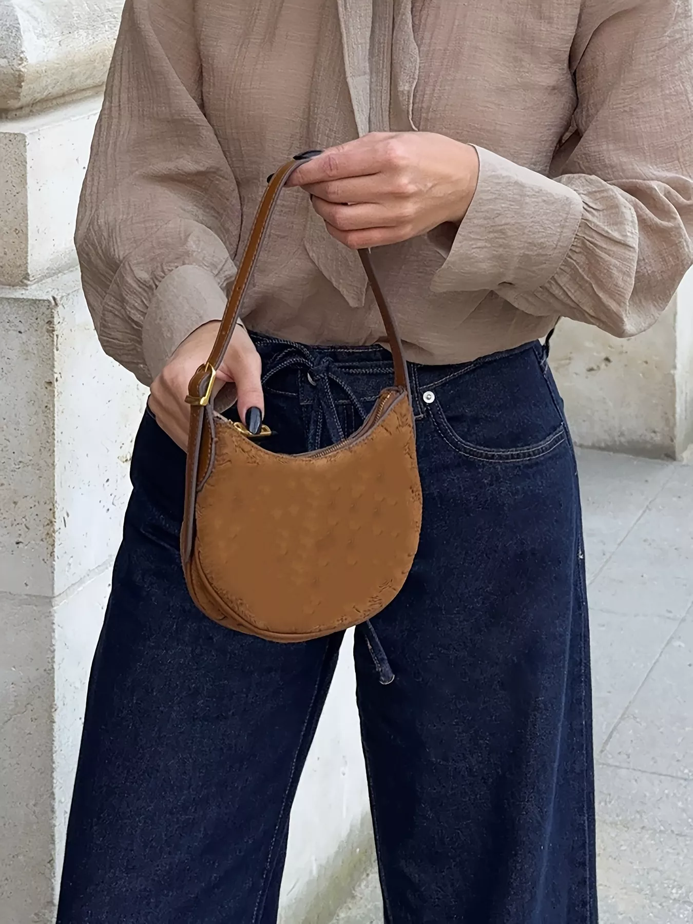 Tied Loose Fit Flare Jeans - Image 5