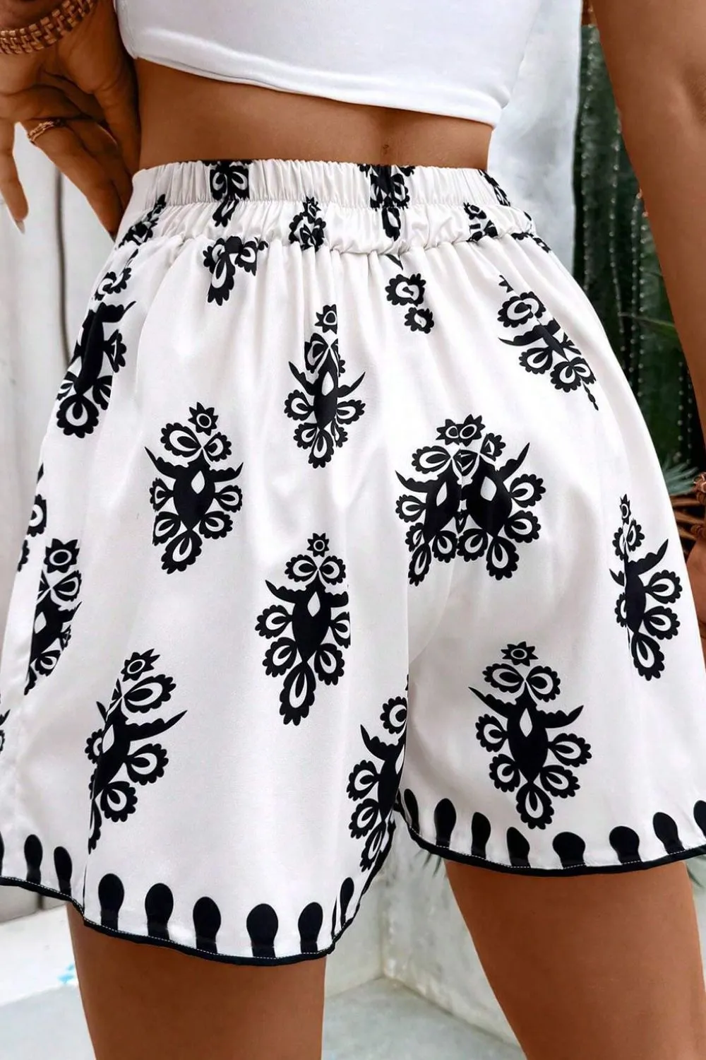 Tied Printed Shorts - Image 3