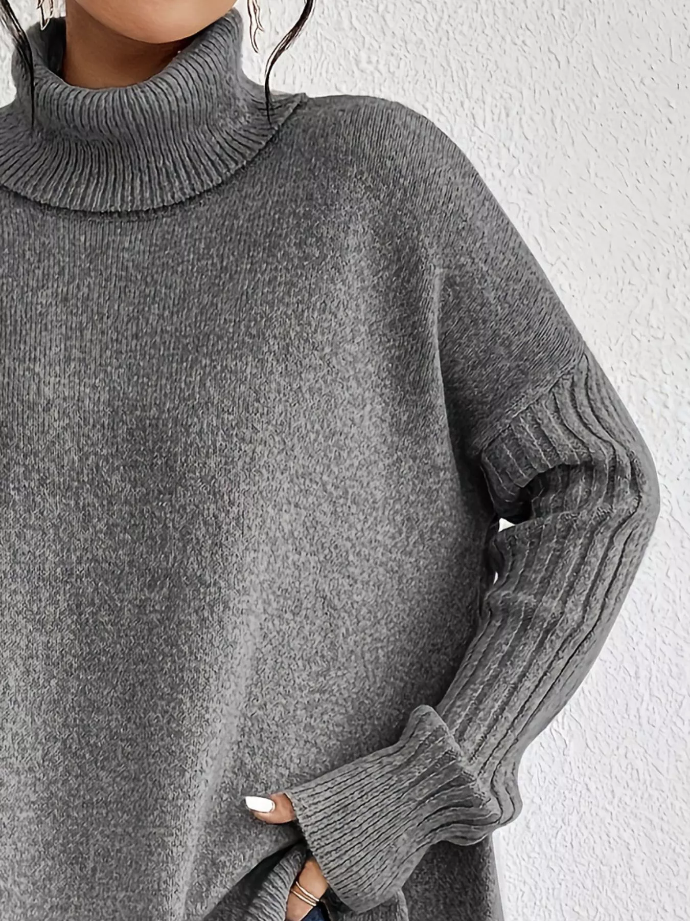 Turtleneck High-Low Hem Sweater - Image 9