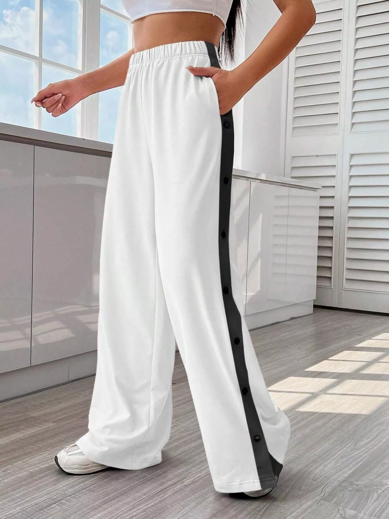 Two-Tone Side Snap Wide Leg Pants - Image 10