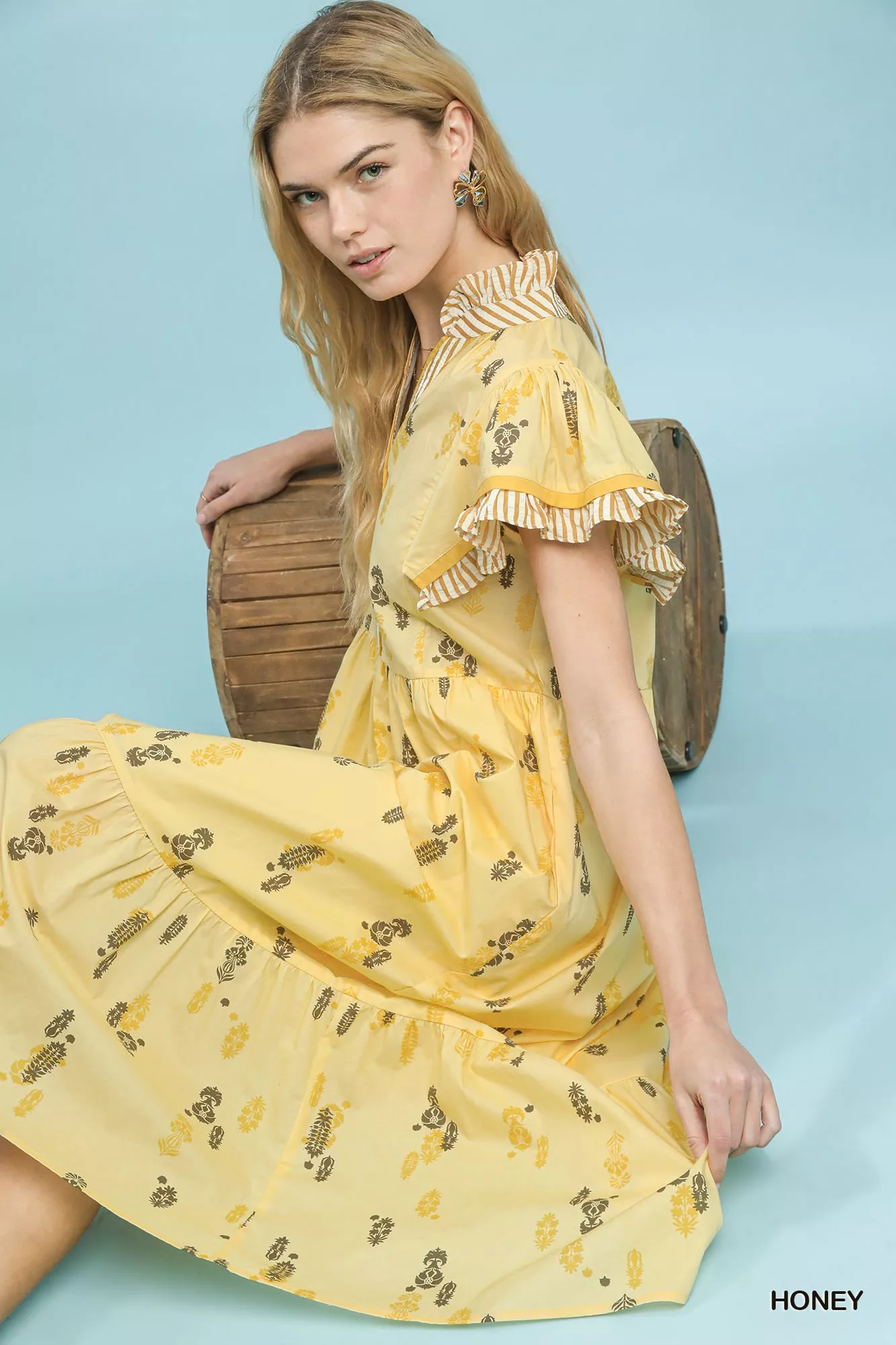 Umgee Floral Ruffle Sleeve Tiered Midi Dress - Image 4
