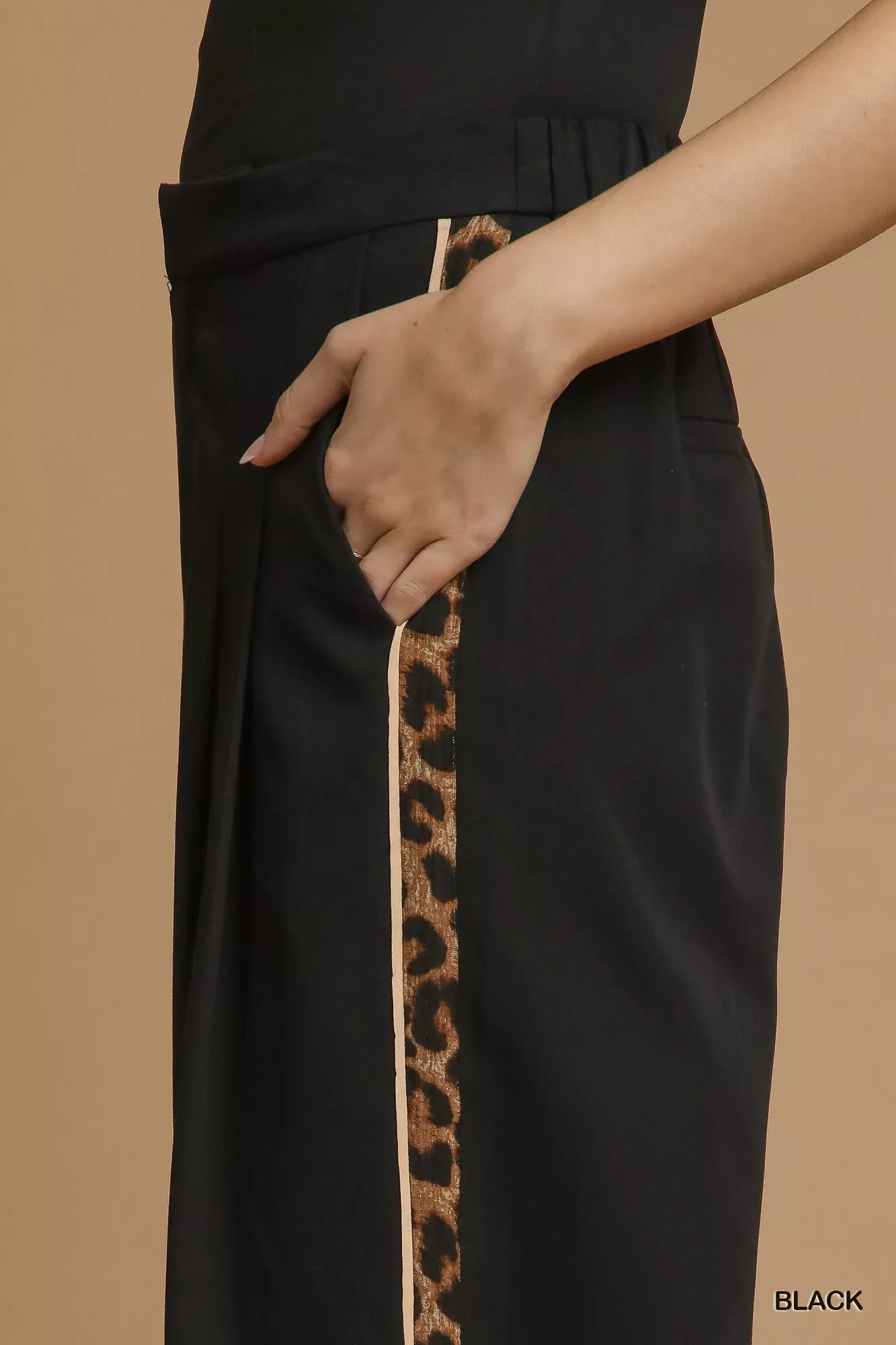 Umgee Front Pleated Wide-Leg Pants with Contrast Trim - Image 5