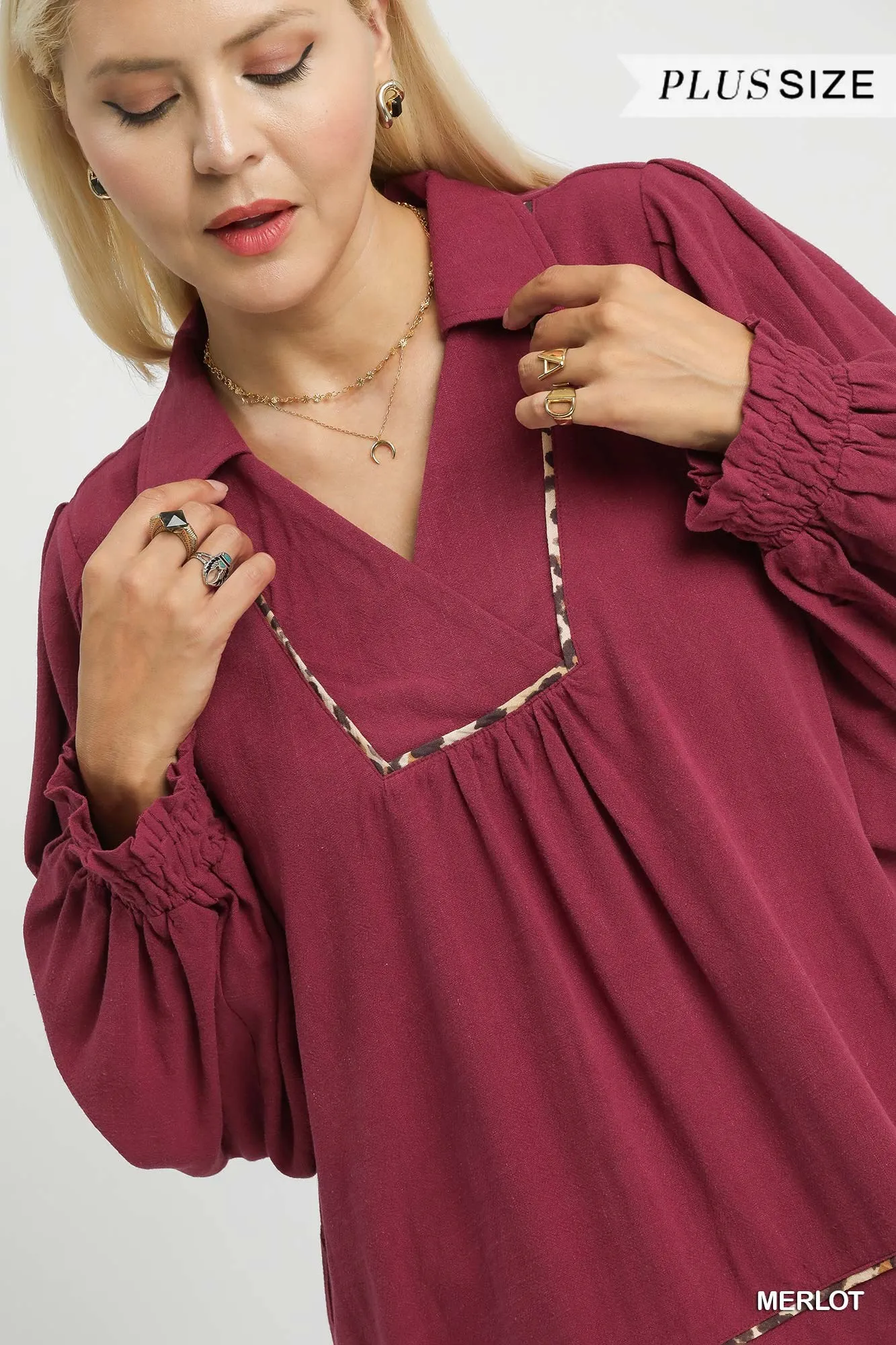 Umgee Full Size Linen Scallop Hem Blouse with Contrast Trim Plus Size - Image 9