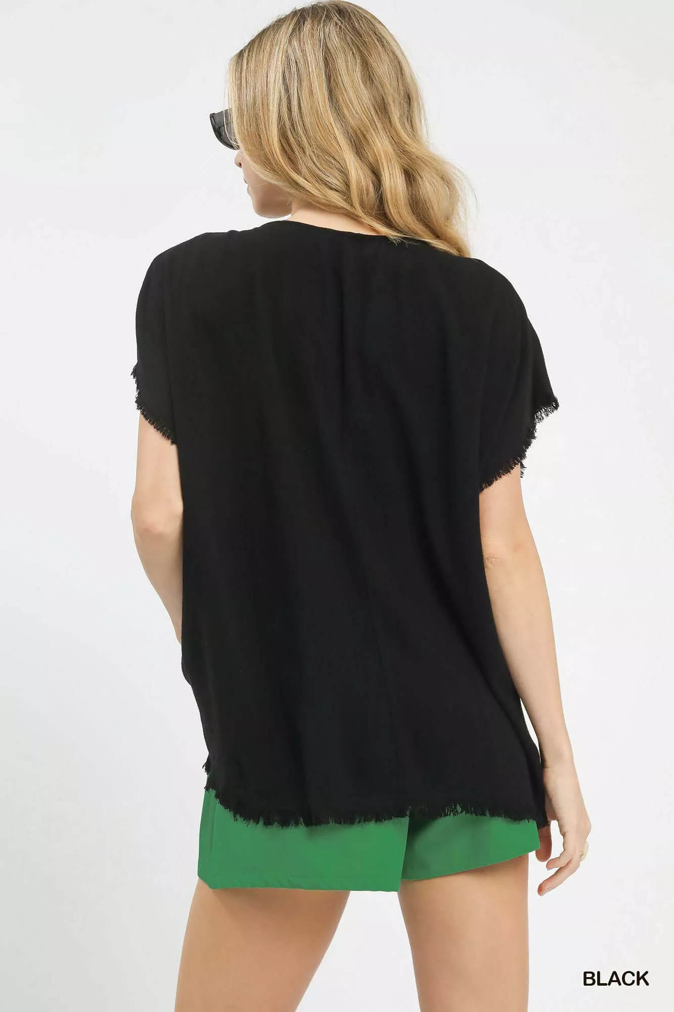 Umgee Linen Blend Embroidered Frayed Hem Top - Image 2