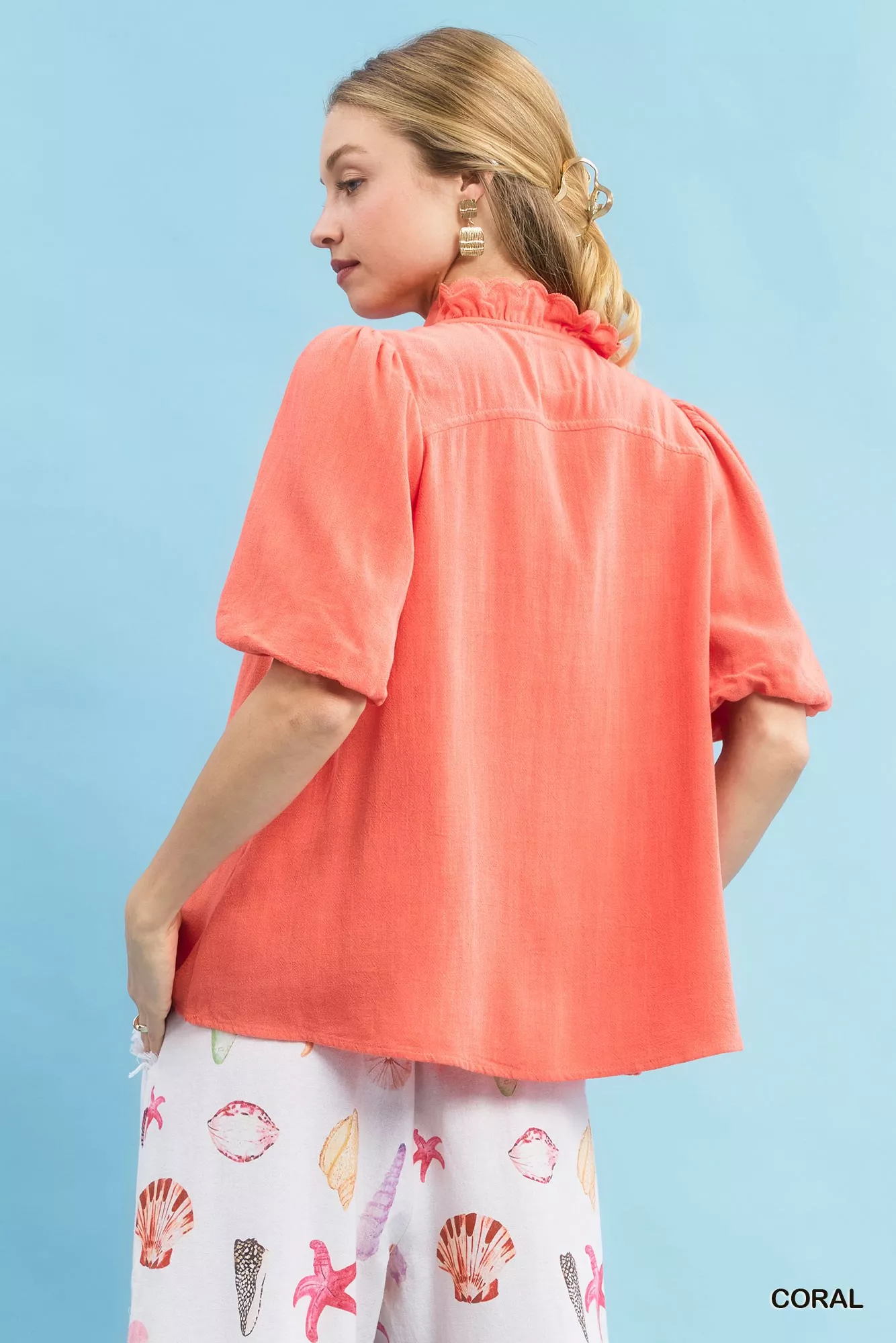 Umgee Linen Scallop Trim V-Neck Blouse - Image 4