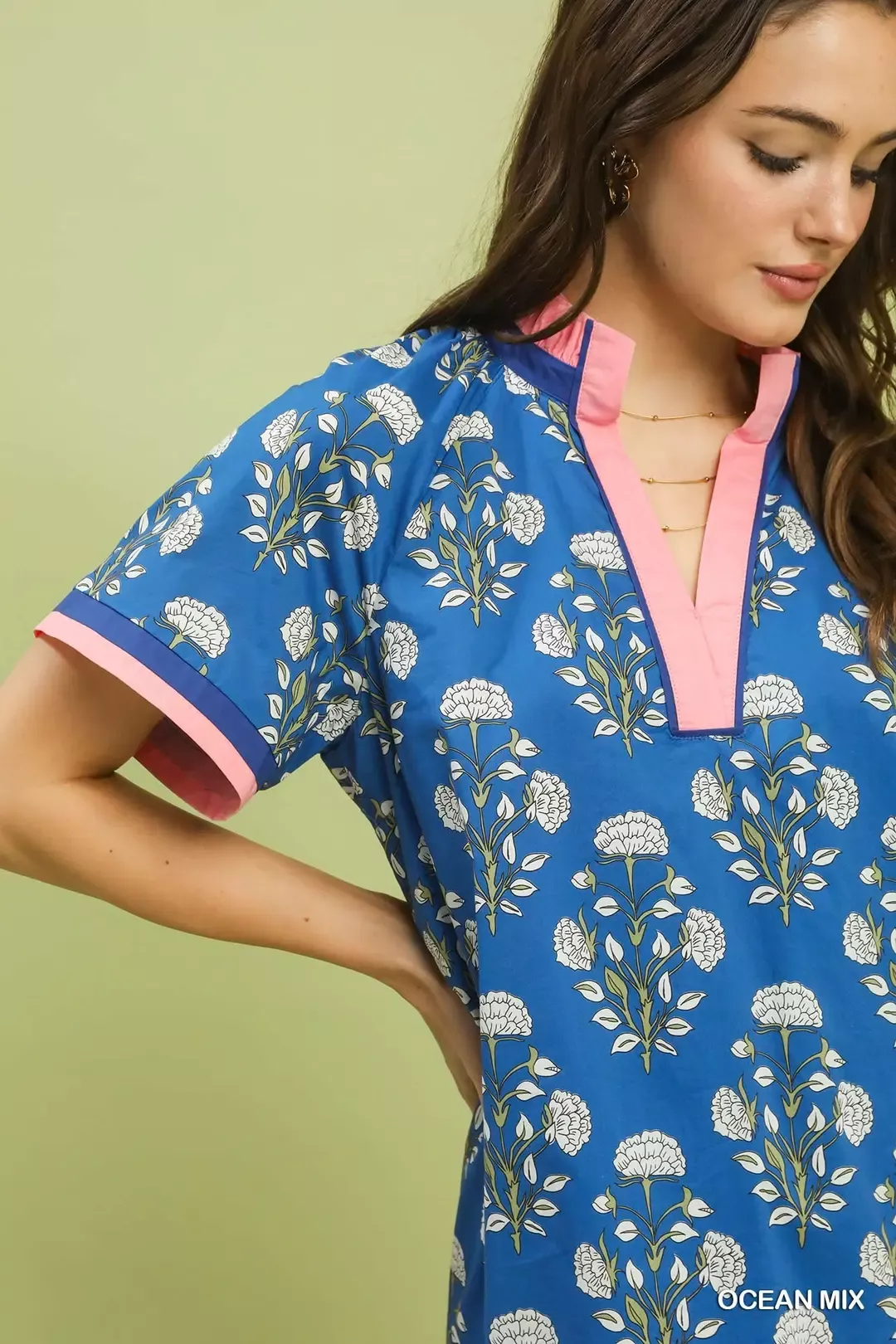 Umgee Printed Split Neck Short Sleeve Shift Dress - Image 4