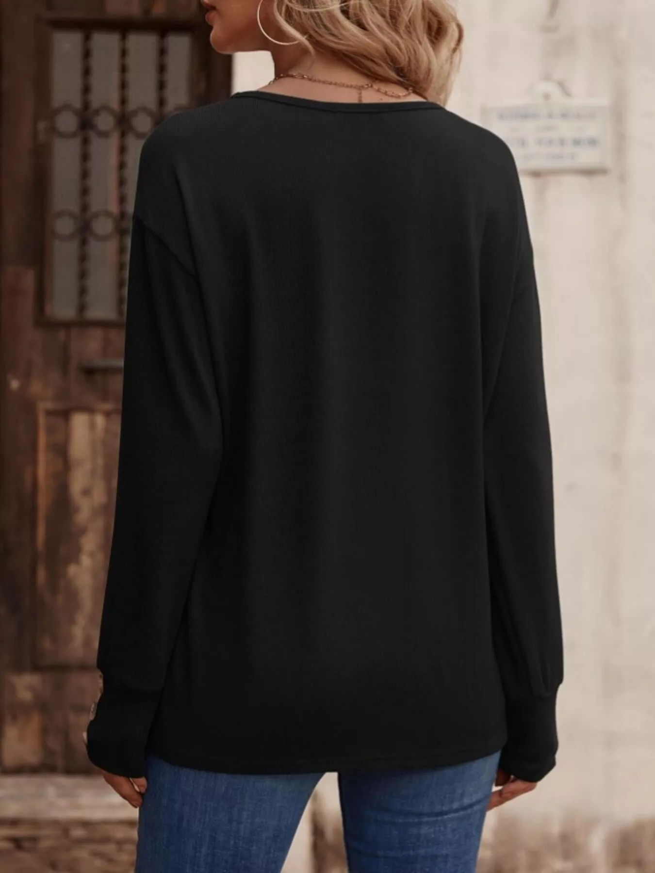 V-Neck Long Sleeve T-Shirt - Image 23
