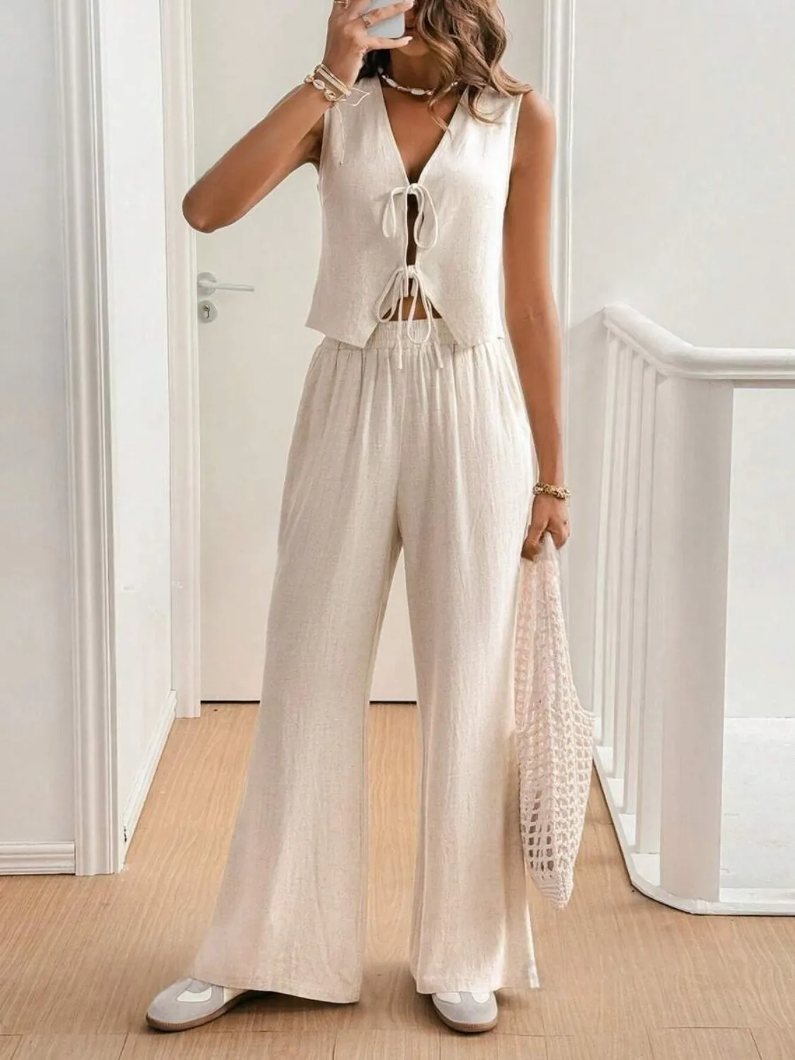 V Neck Sleeveless Top and Pants Set - Image 2