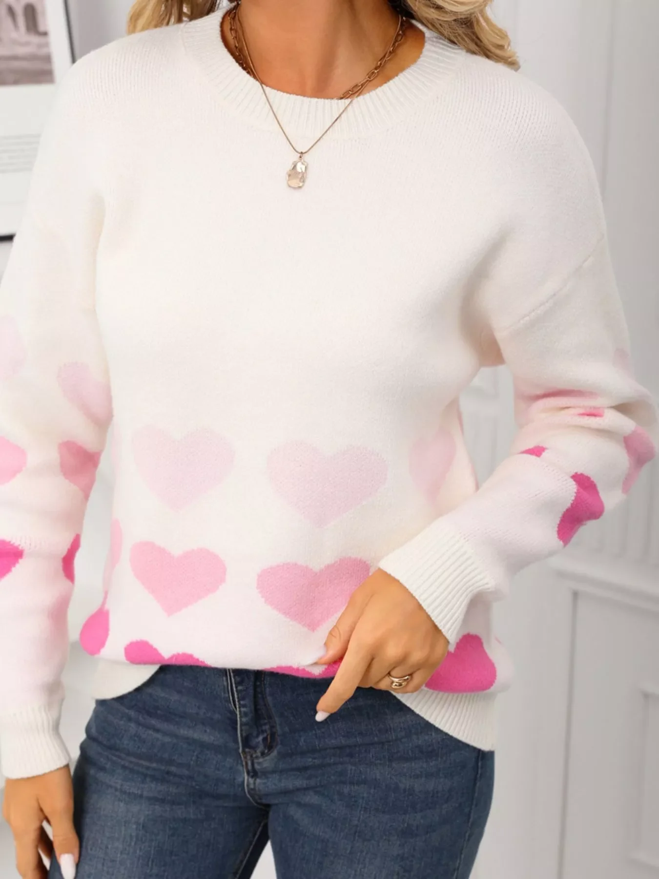 Valentine's Day Heart Pattern Crew Neck Sweater - Image 6