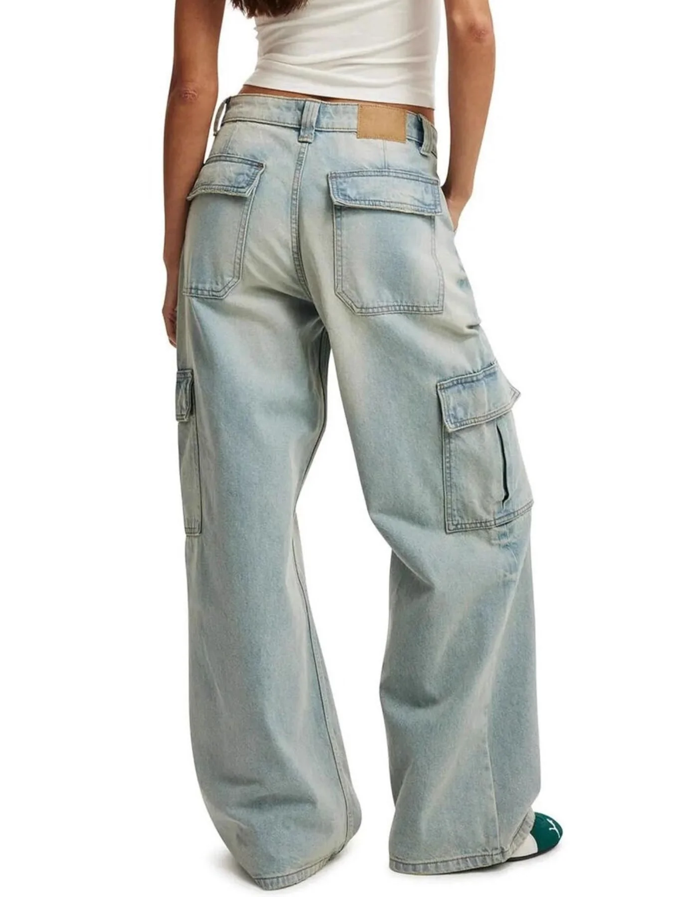 Wide Leg Cargo Jeans - Image 10