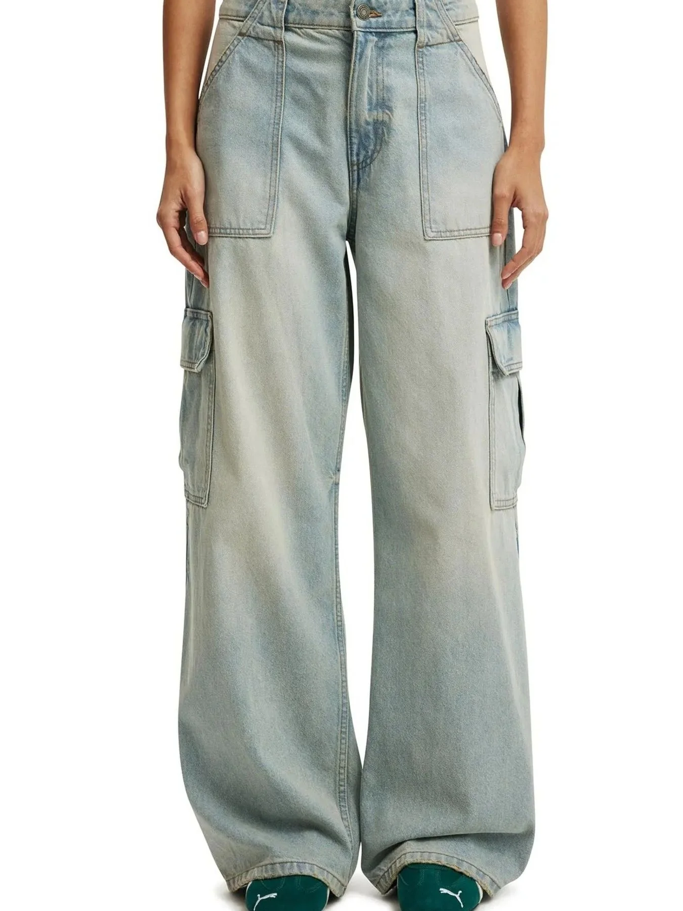 Wide Leg Cargo Jeans - Image 9