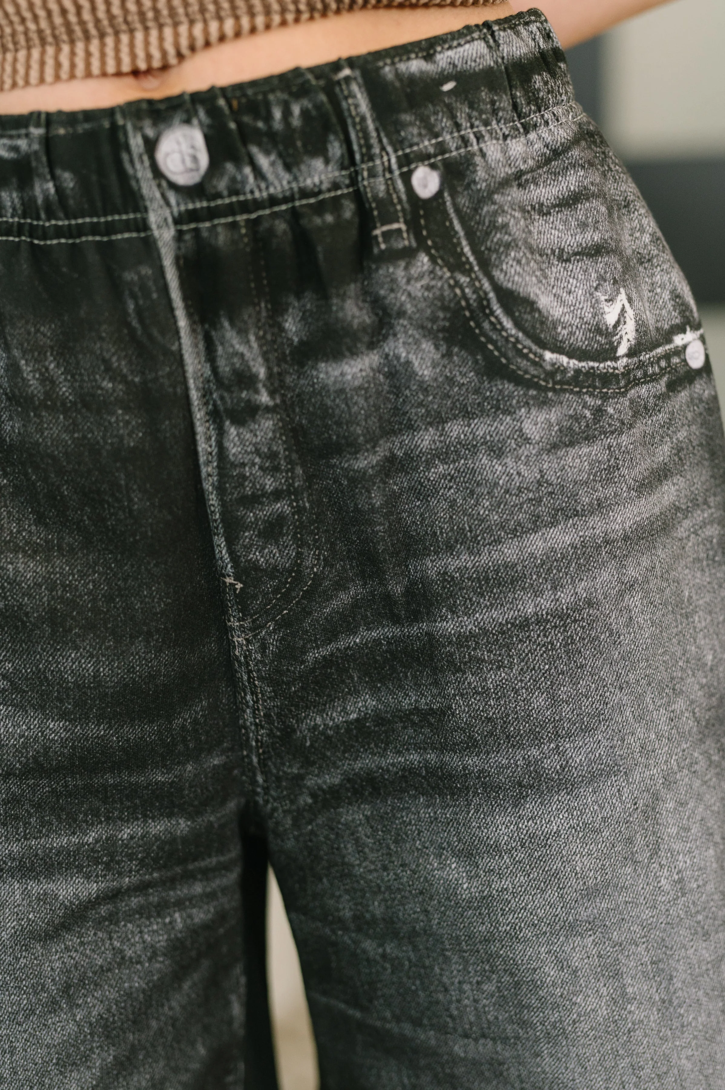 Zenim Printed High Waisted Shorts in Charcoal - Image 2