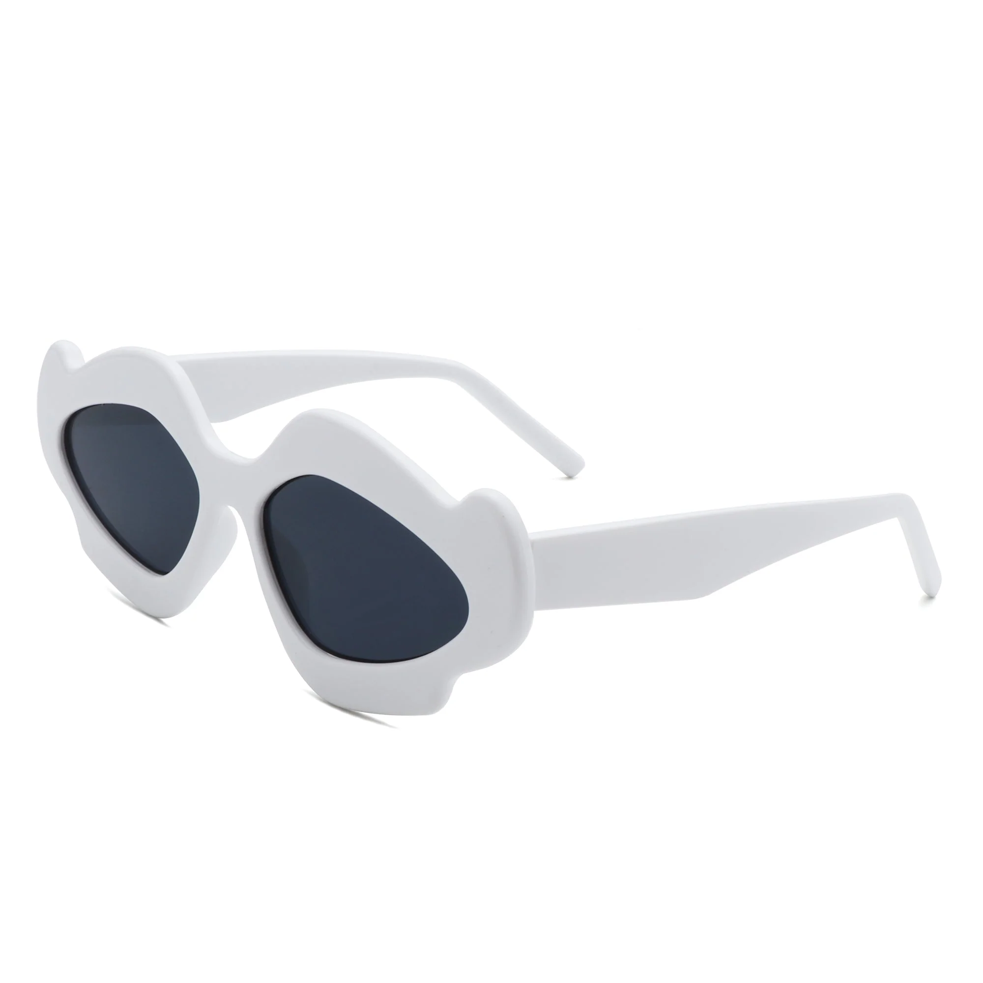 Zyrith - Geometric Wavy Designed Women's Sunglasses - Image 14